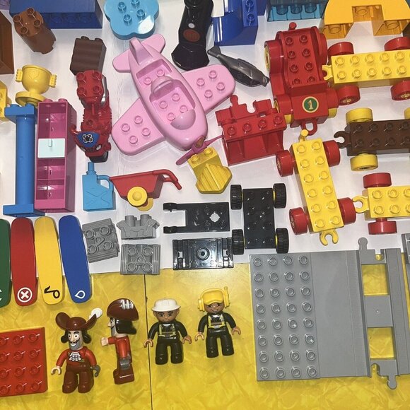 Lego DUPLO 7 lbs Bulk Train Figures Castle Auto ABC #s Flowers Bricks VTG & MOD - Picture 8 of 16